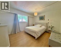1044 Fircrest Road, Gibsons, BC V0N1V4 Photo 17