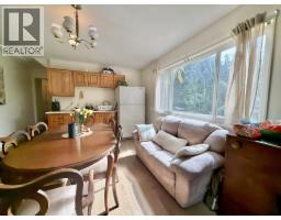 1044 Fircrest Road, Gibsons, BC V0N1V4 Photo 20
