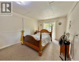 1044 Fircrest Road, Gibsons, BC V0N1V4 Photo 26