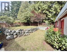 1044 Fircrest Road, Gibsons, BC V0N1V4 Photo 30
