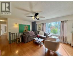 1044 Fircrest Road, Gibsons, BC V0N1V4 Photo 6