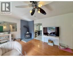 1044 Fircrest Road, Gibsons, BC V0N1V4 Photo 7