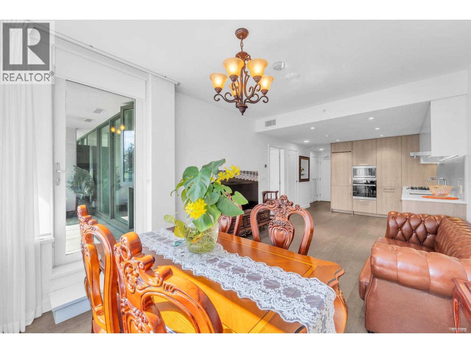 10xx 8169 MCMYN WAY, Richmond — photo 5