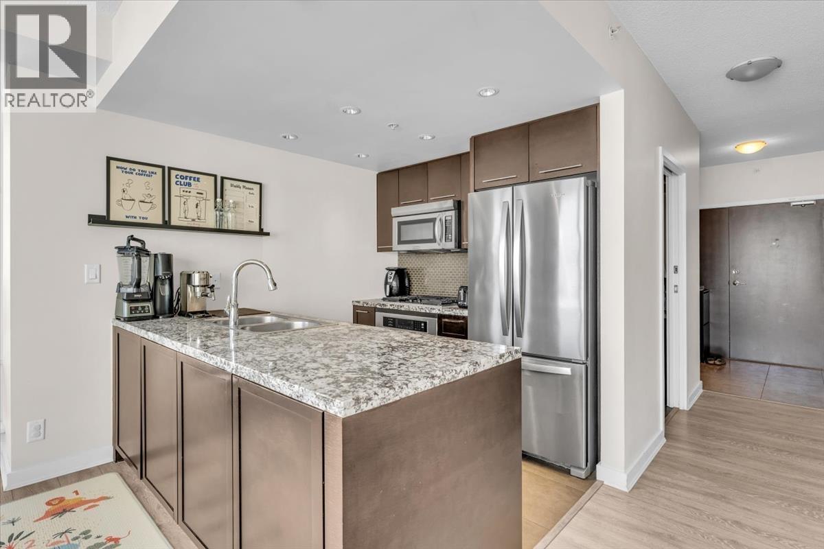 603 918 W COOPERAGE WAY, Vancouver