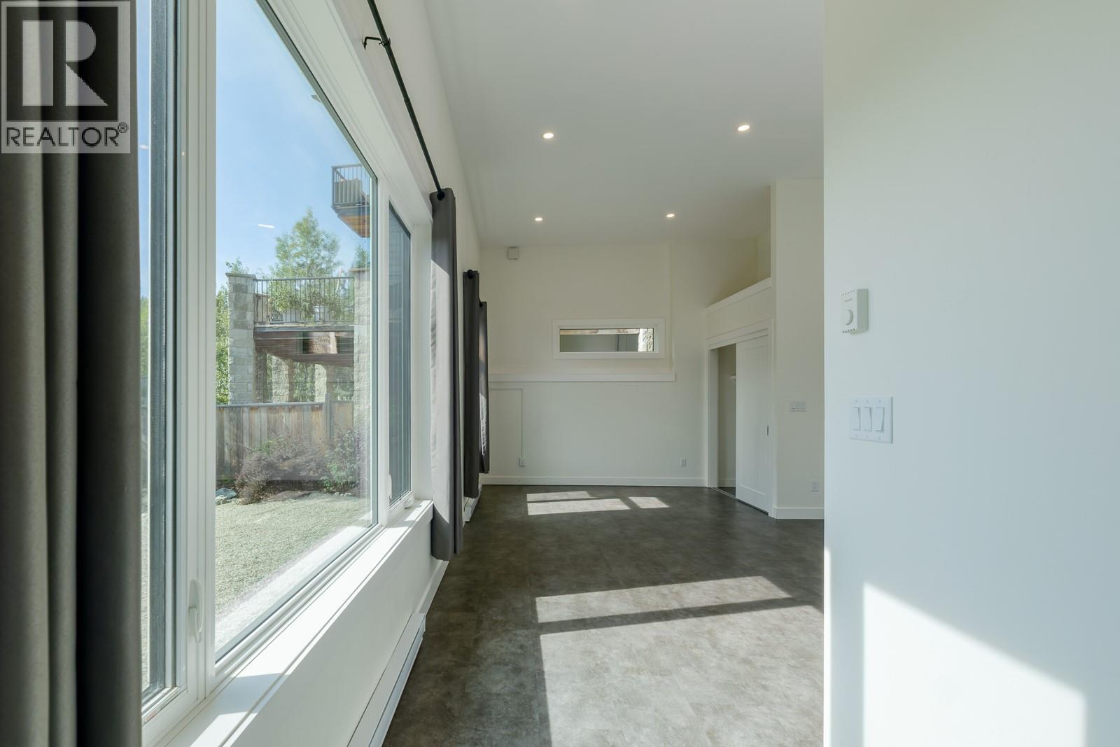 1007 Silvertip Road - 24