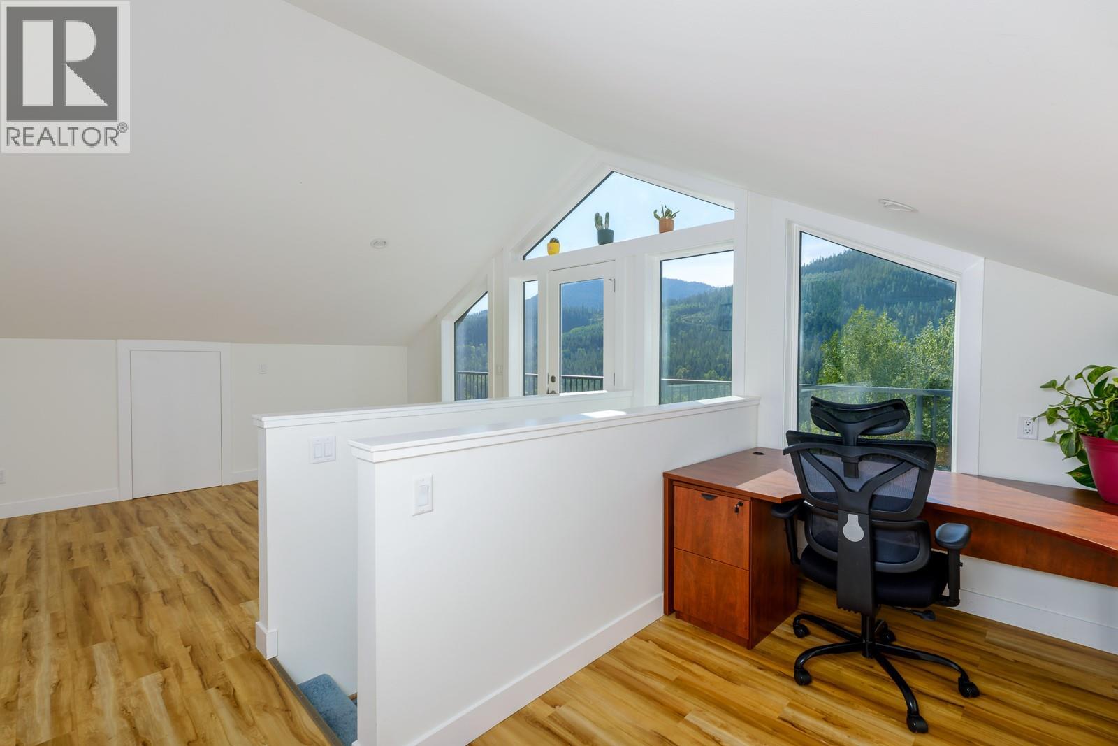 1007 Silvertip Road - 19
