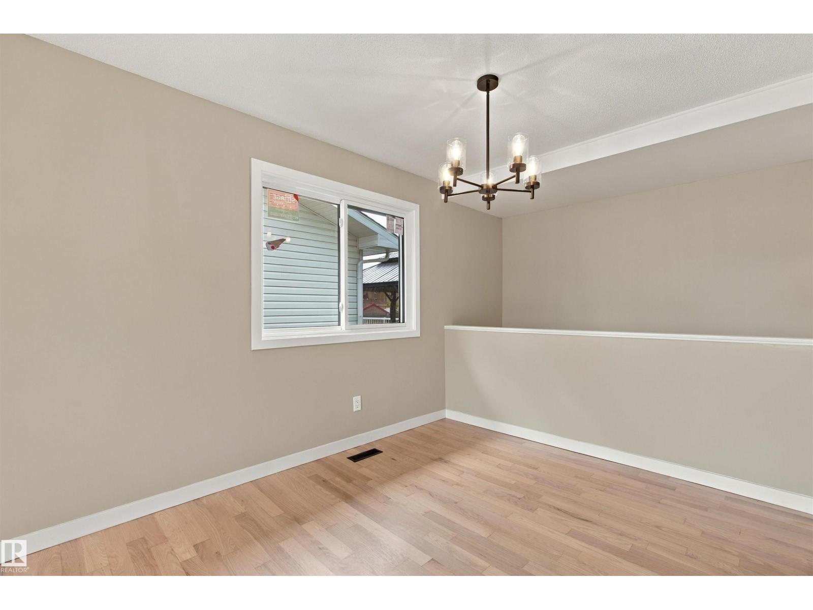 9908 99 ST - 11