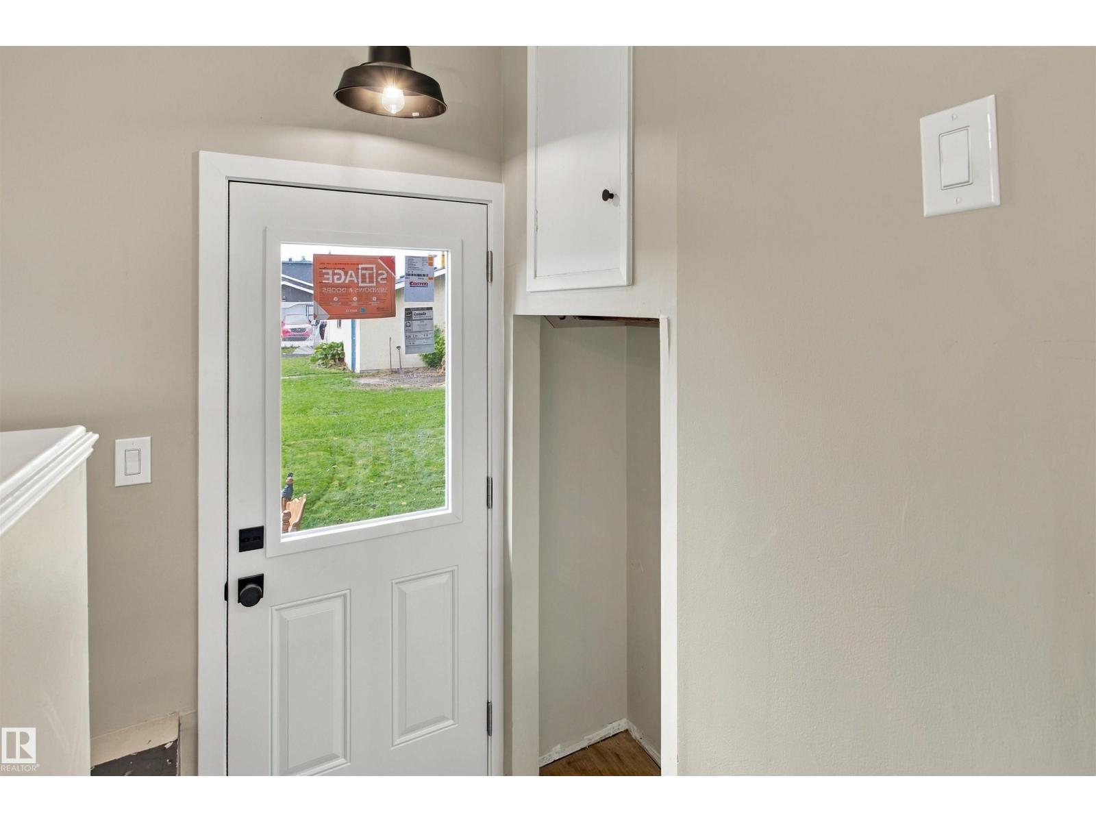 9908 99 ST - Image 28