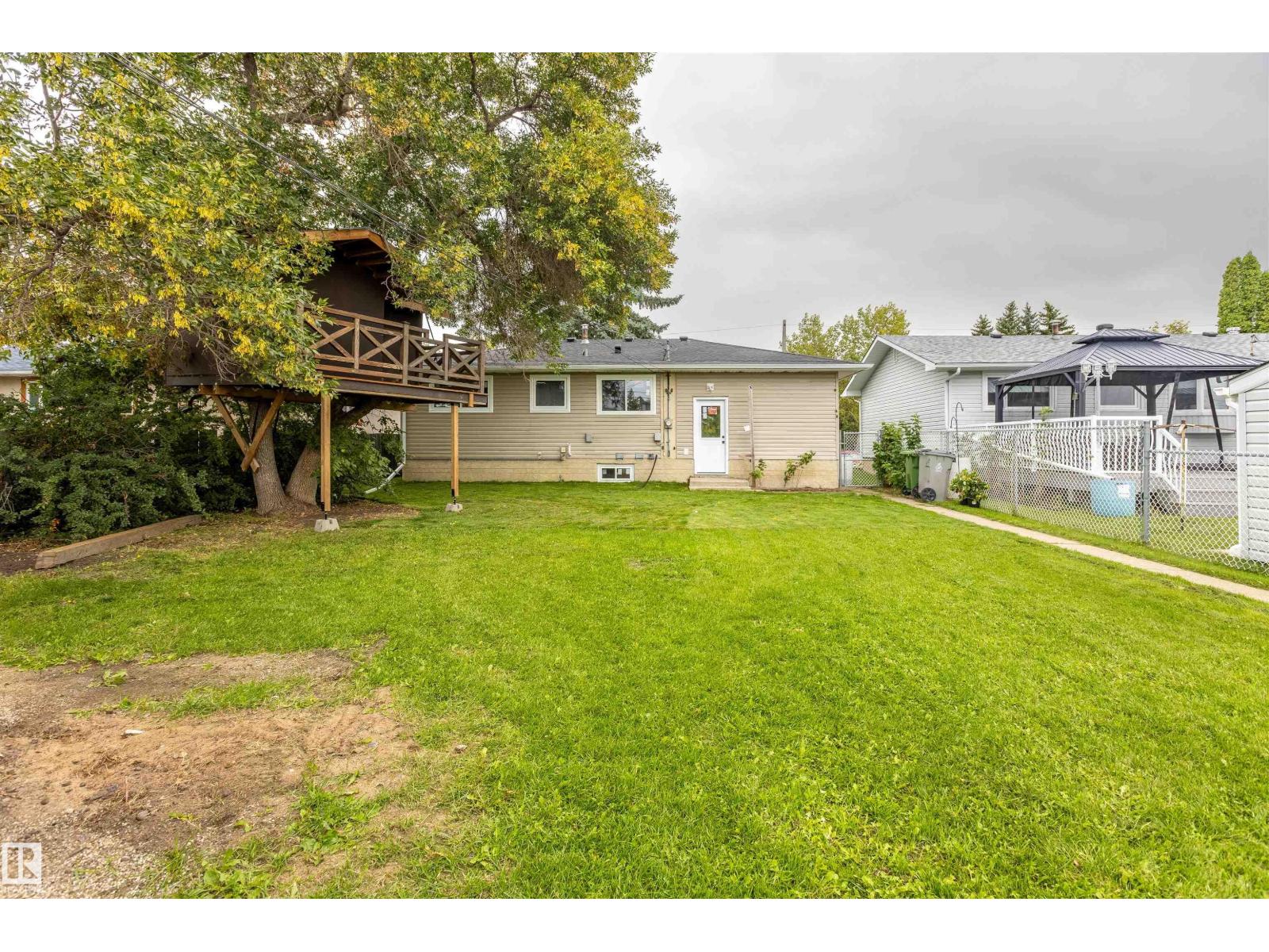 9908 99 ST - Image 31