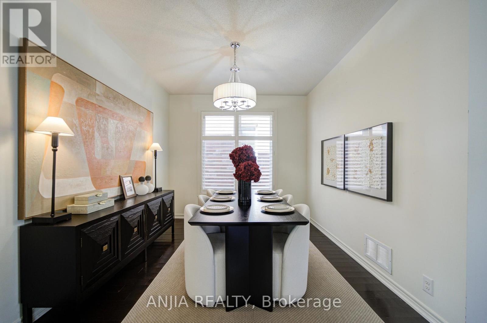 68 OLD FIELD CRESCENT - 11