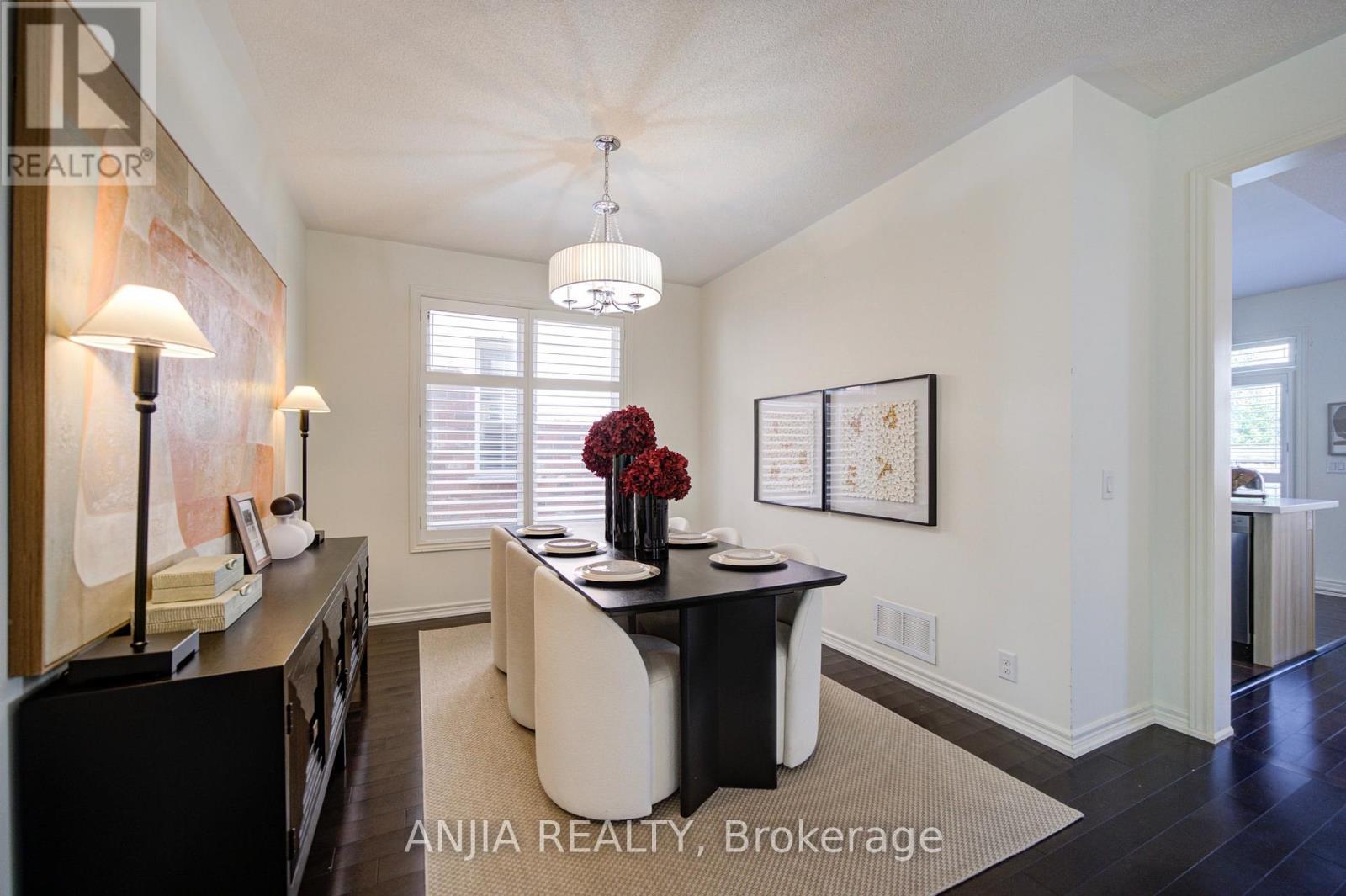 68 OLD FIELD CRESCENT - 12