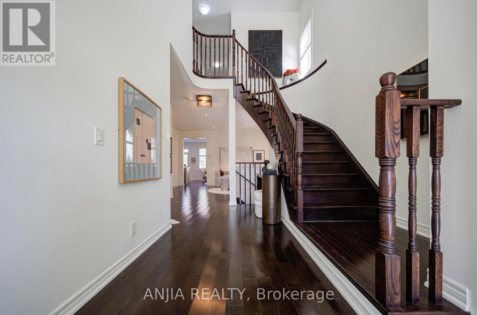 68 OLD FIELD CRESCENT, East Gwillimbury — photo 2