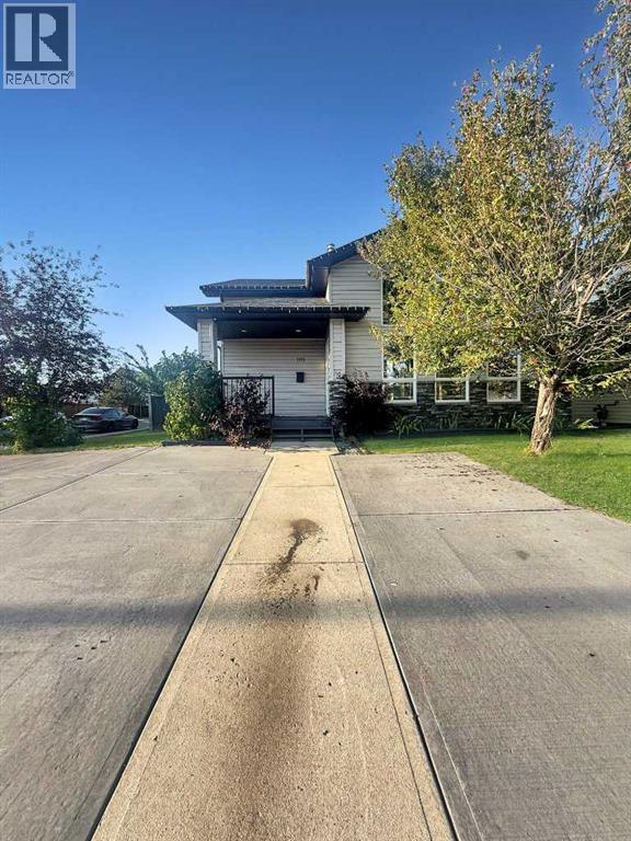 105 Riverwood Manor W - 2