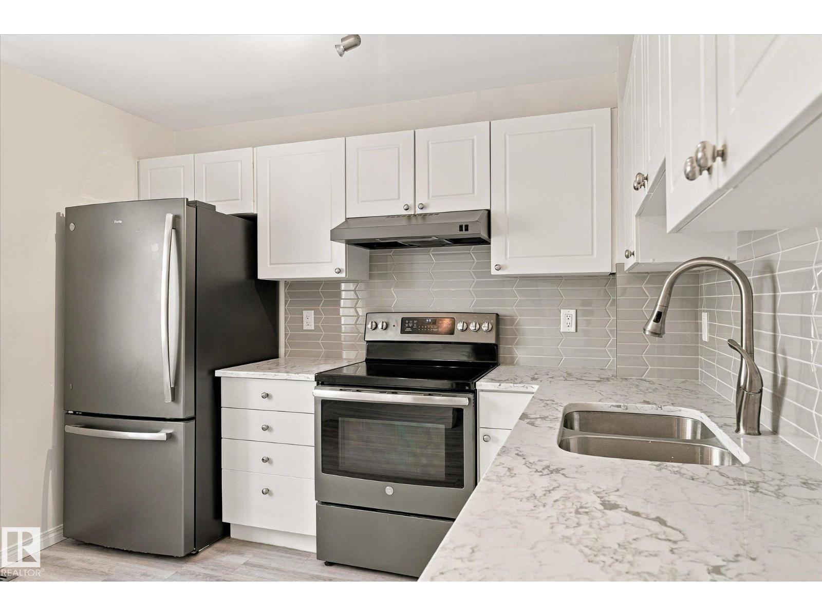 #3 18010 98 AV NW - 11