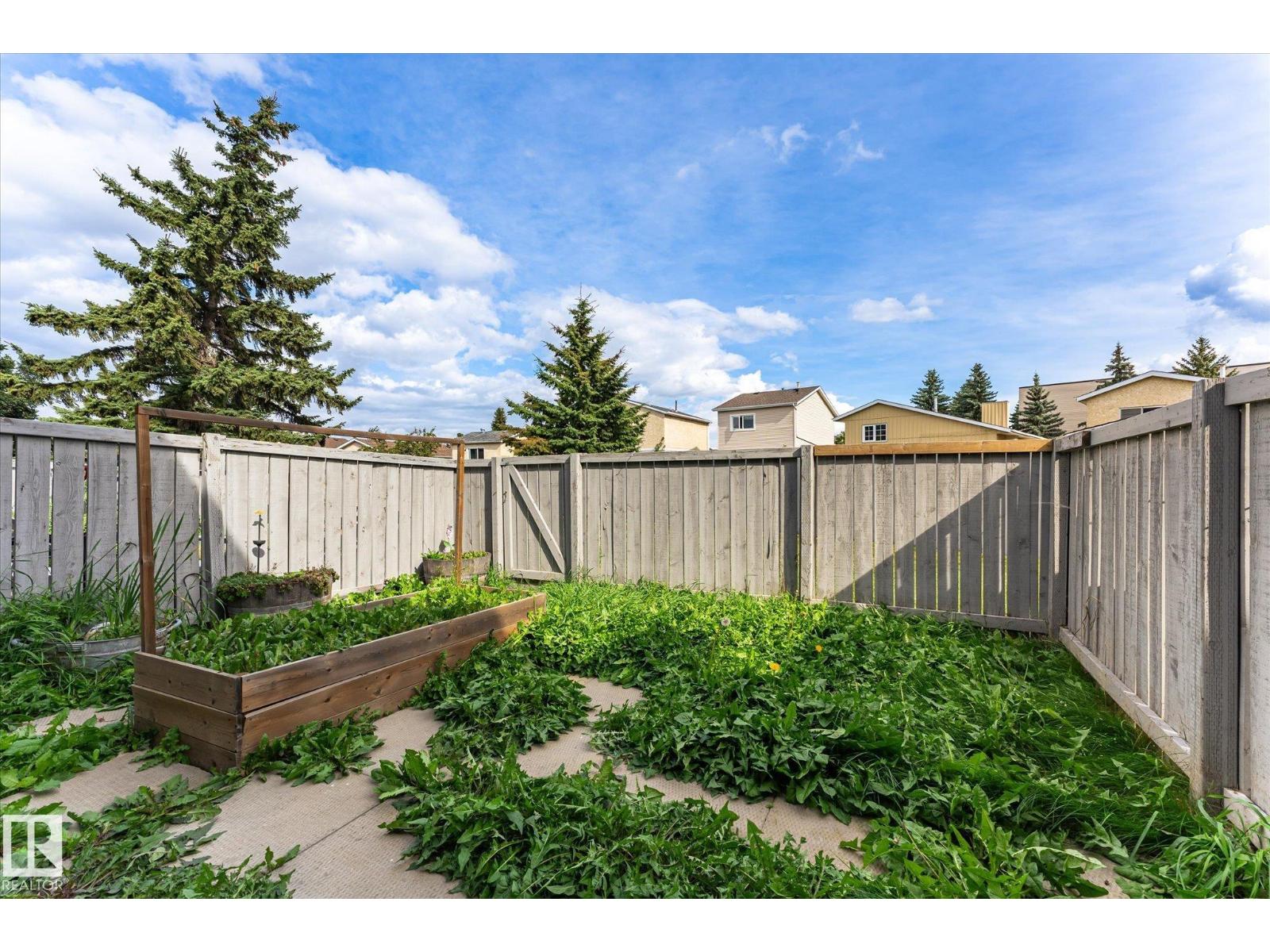 #3 18010 98 AV NW - 39