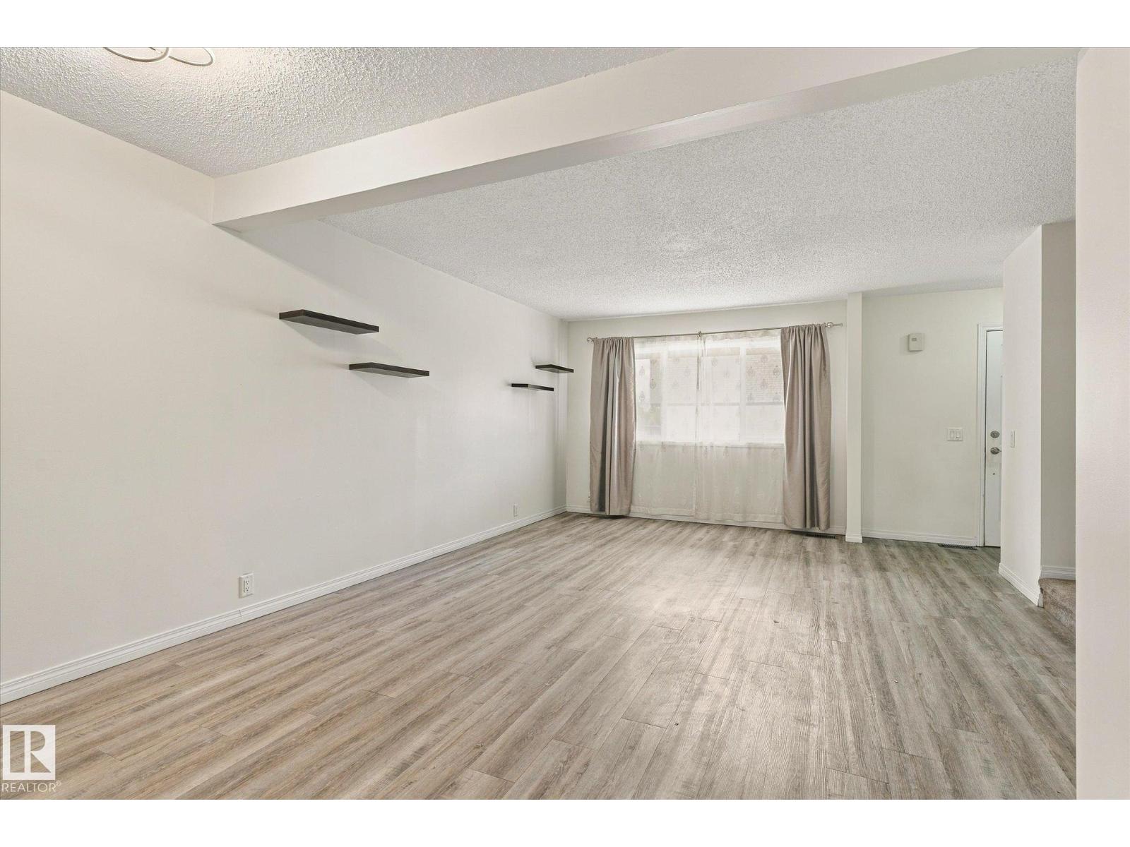 #3 18010 98 AV NW - 4