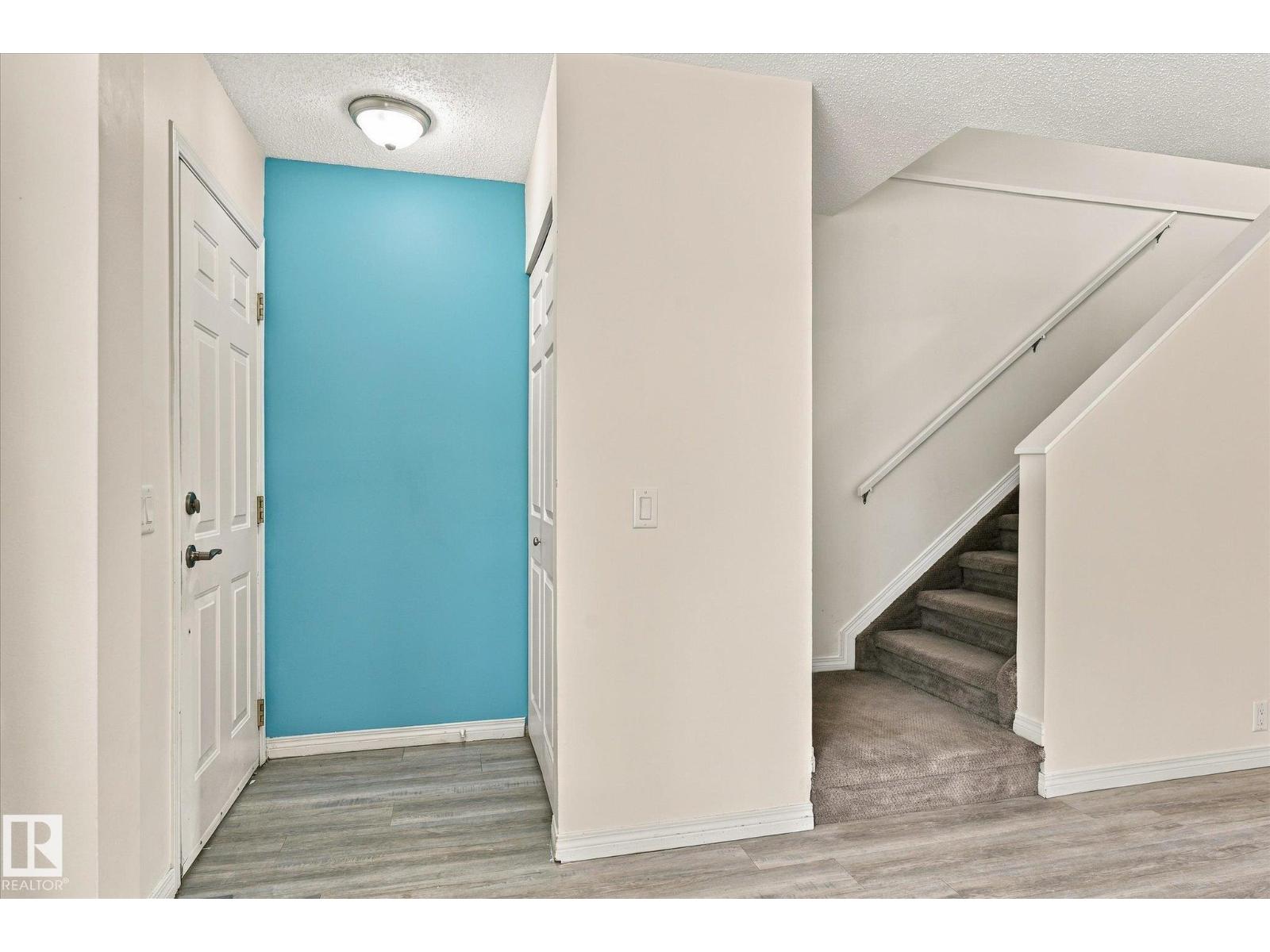 #3 18010 98 AV NW - 6