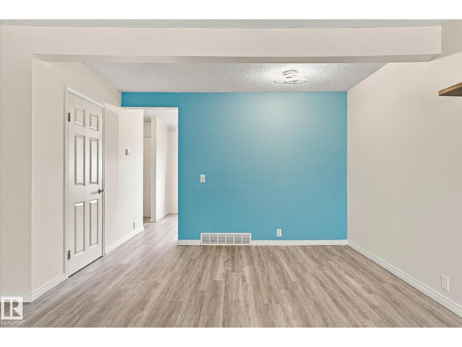 #3 18010 98 AV NW - 7