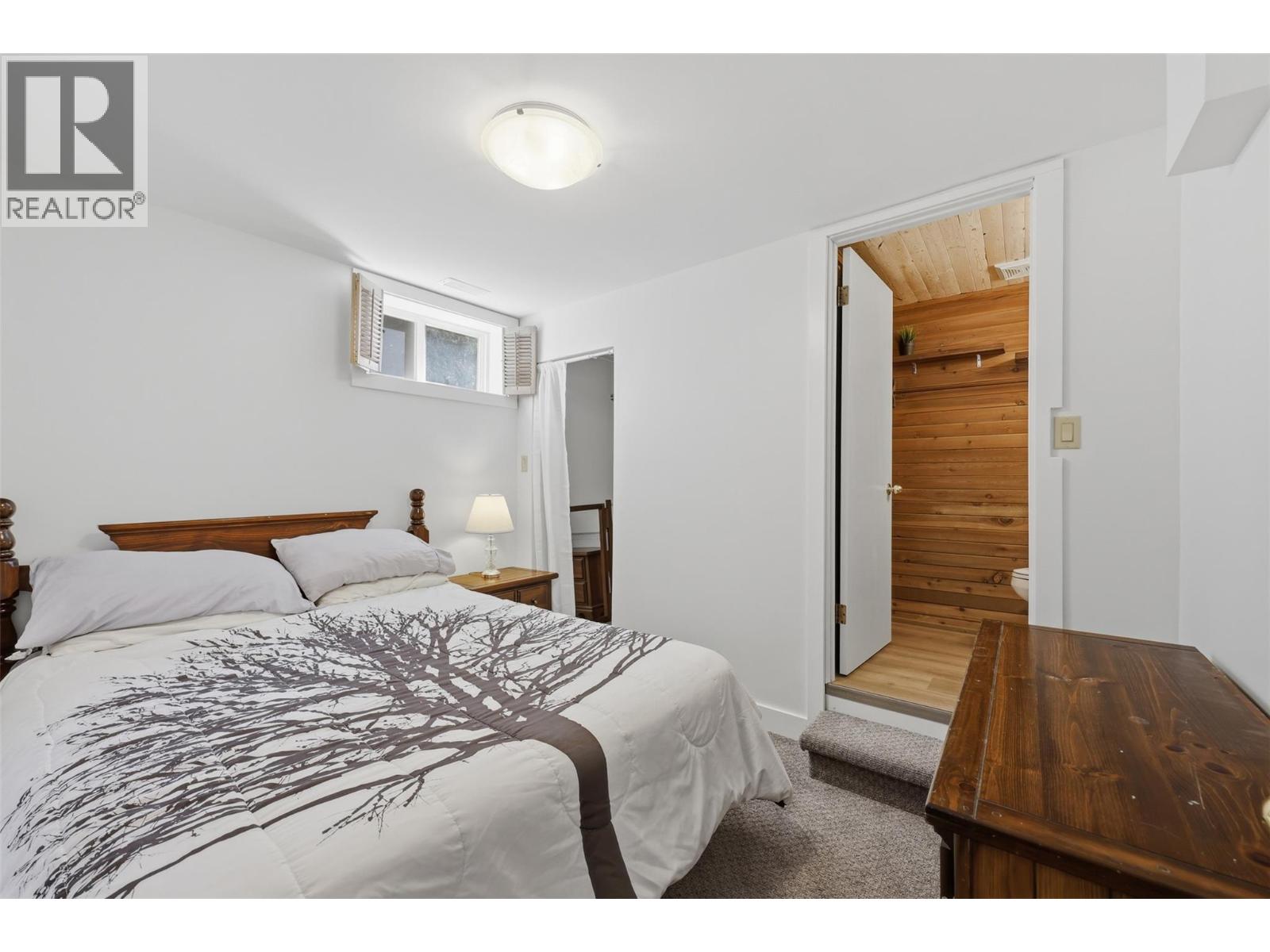 2366 GLENVIEW Avenue - 31