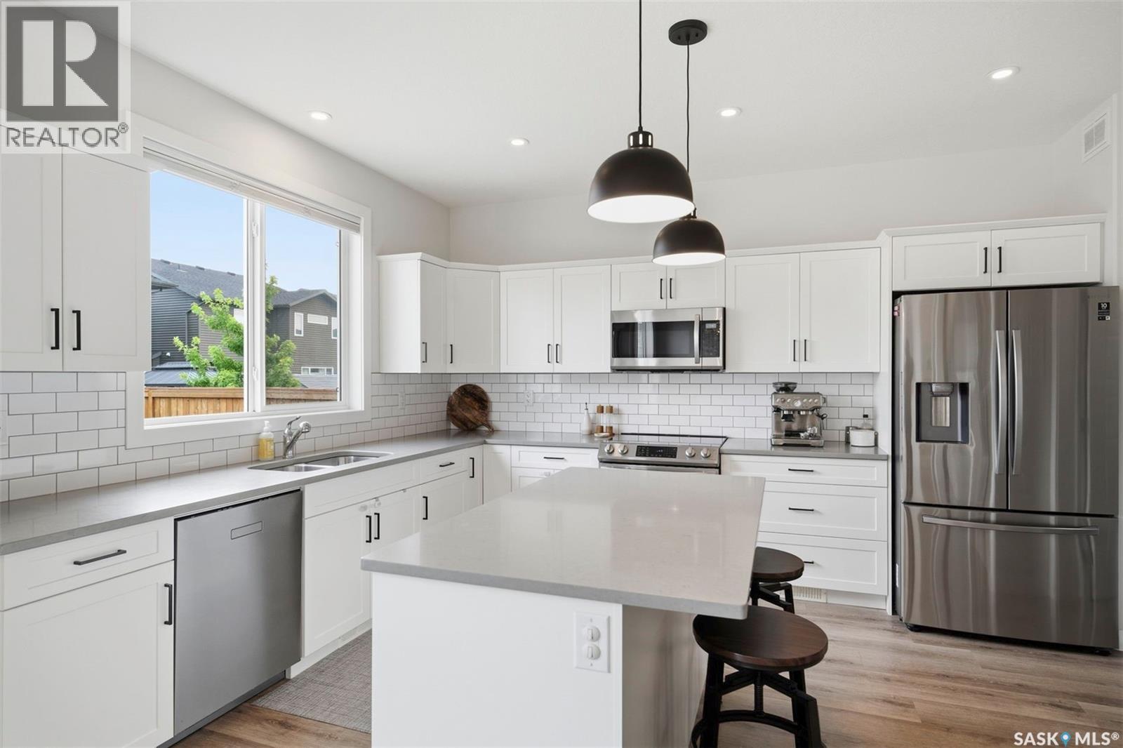 446 Germain MANOR - 9
