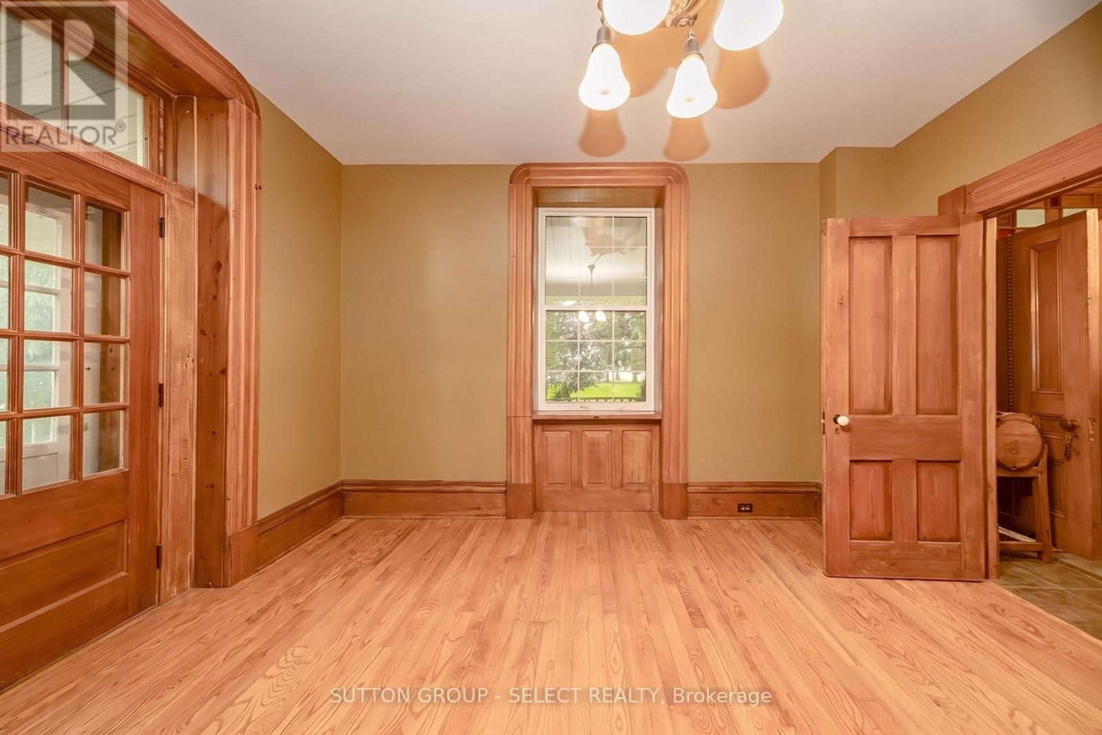 10072 Argyle Street — photo 26