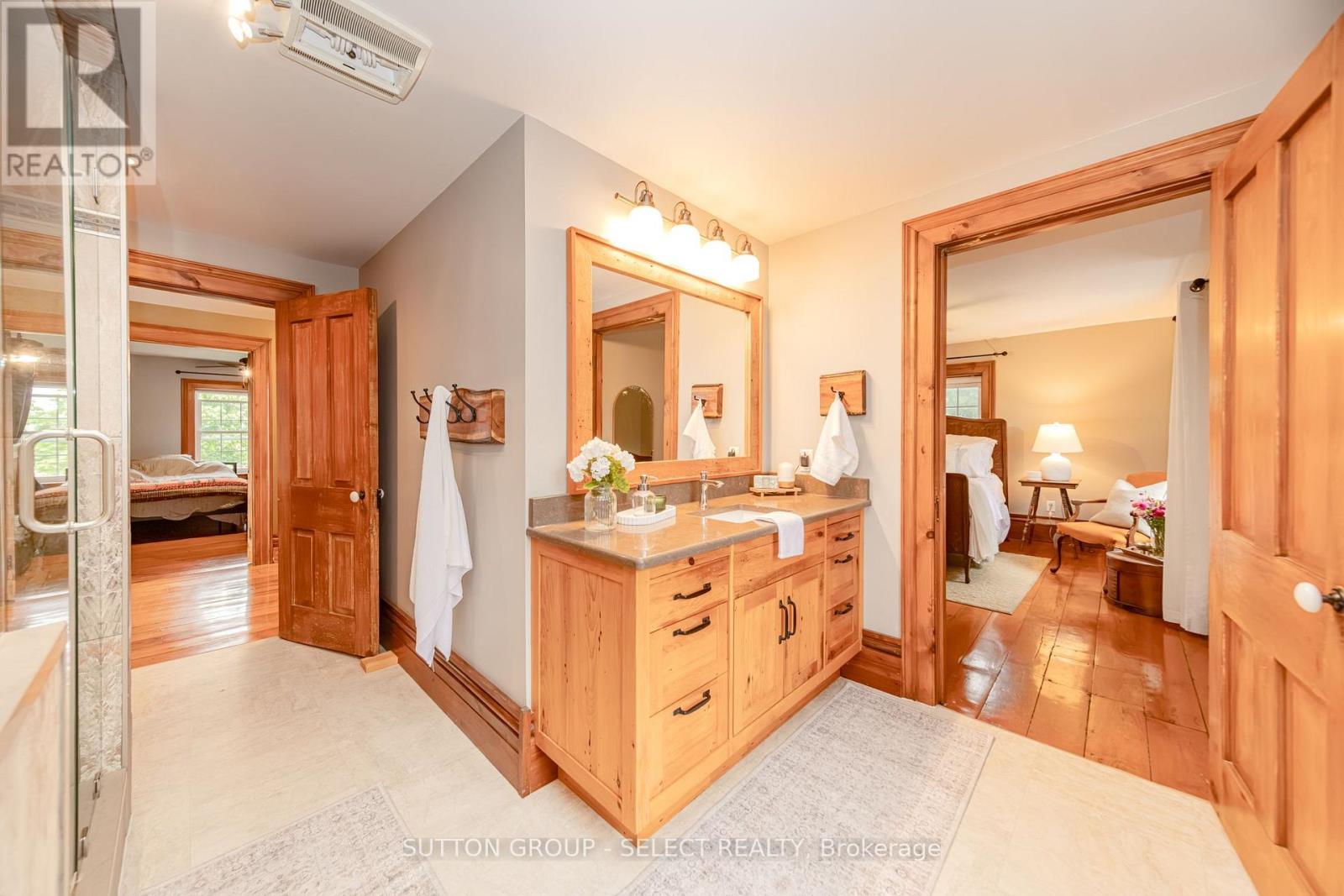 10072 Argyle Street — photo 32