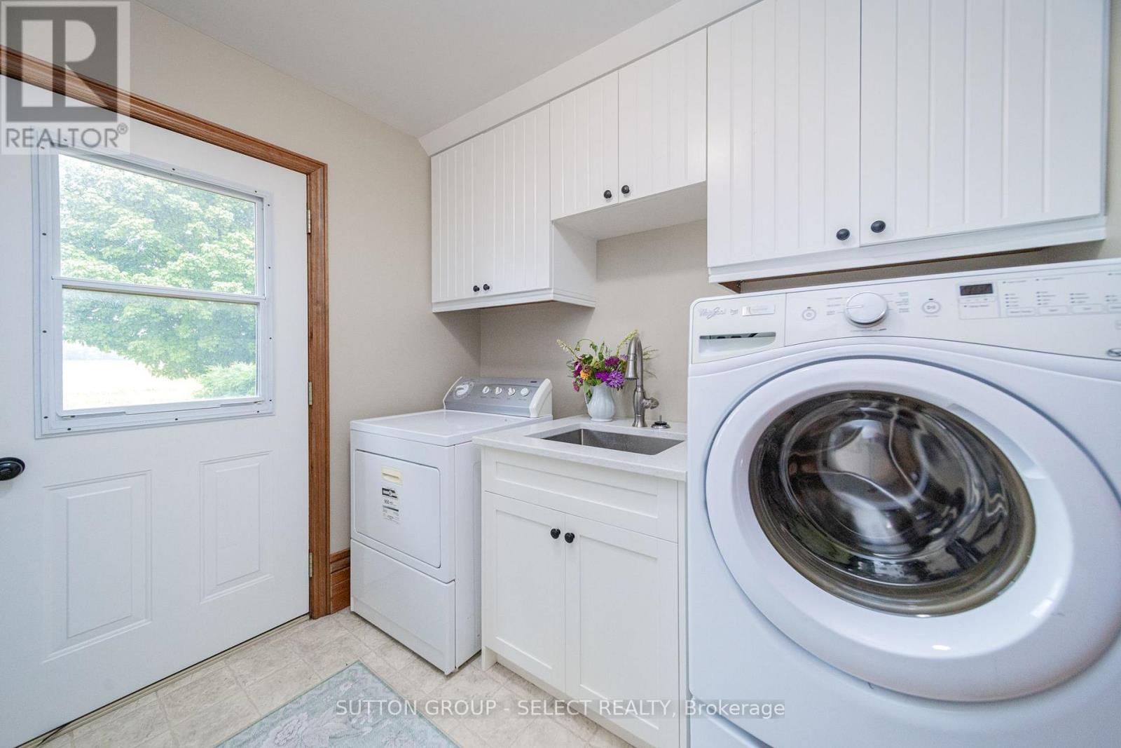 10072 Argyle Street — photo 36