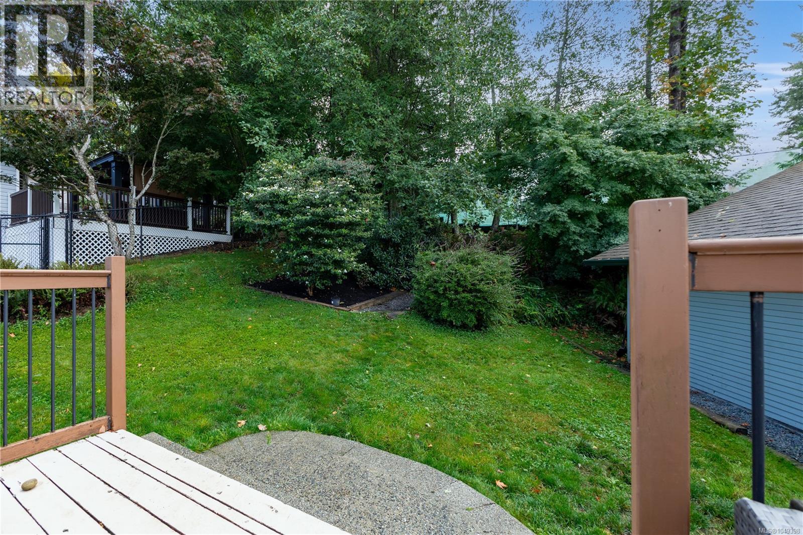 809 Willowcrest Rd - 16