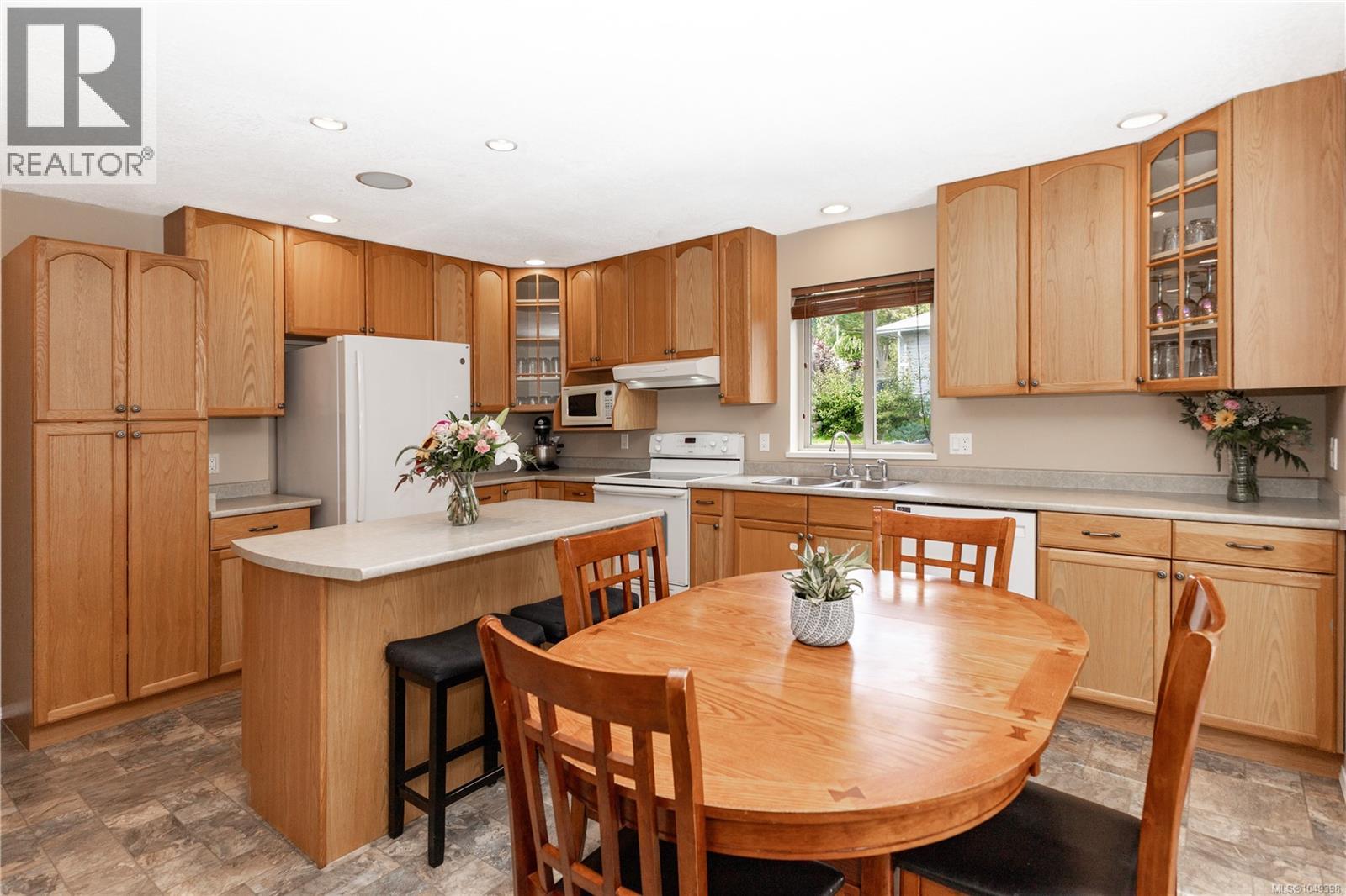 809 Willowcrest Rd - 8
