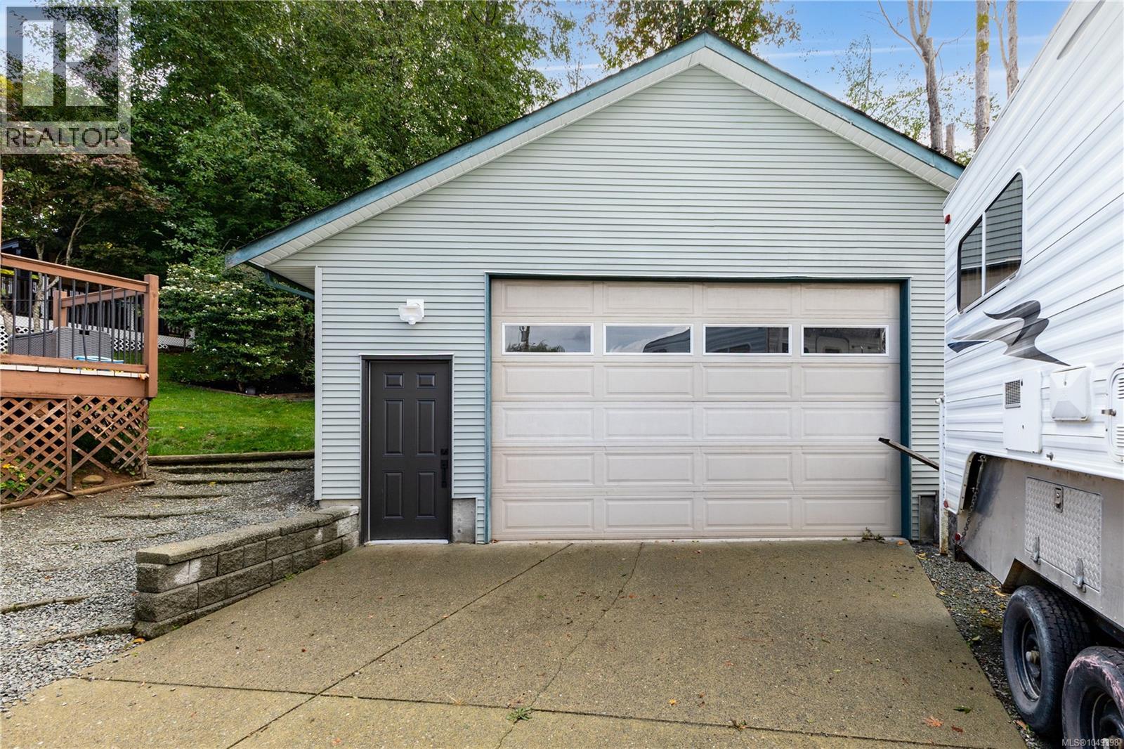 809 Willowcrest Rd - Image 51
