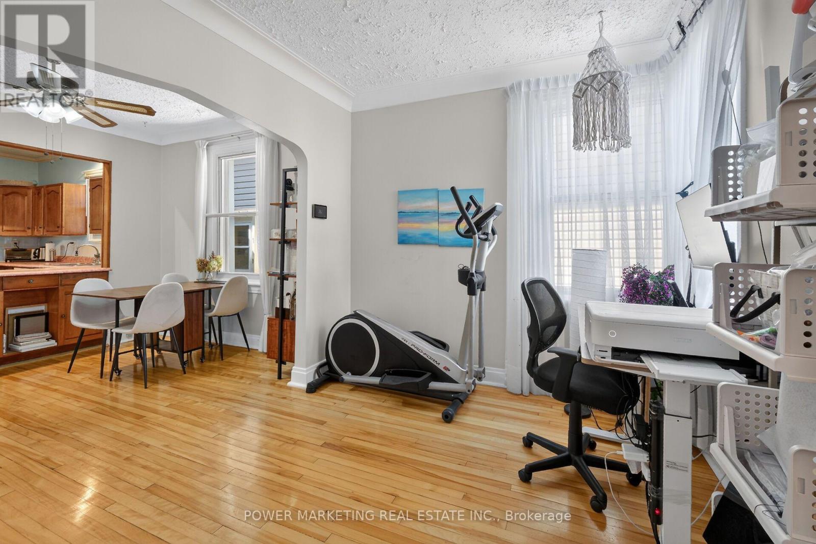 318 SHAKESPEARE STREET - 10