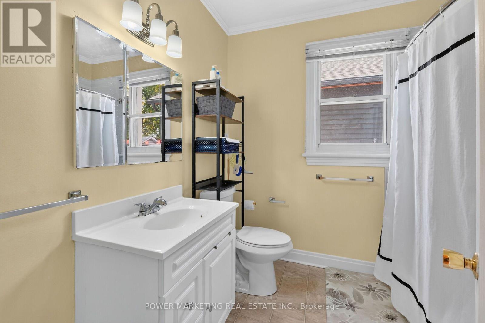 318 SHAKESPEARE STREET - 28