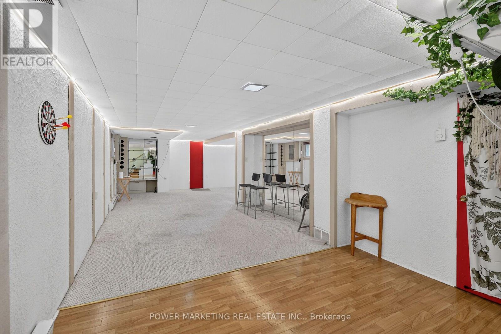 318 SHAKESPEARE STREET - 33
