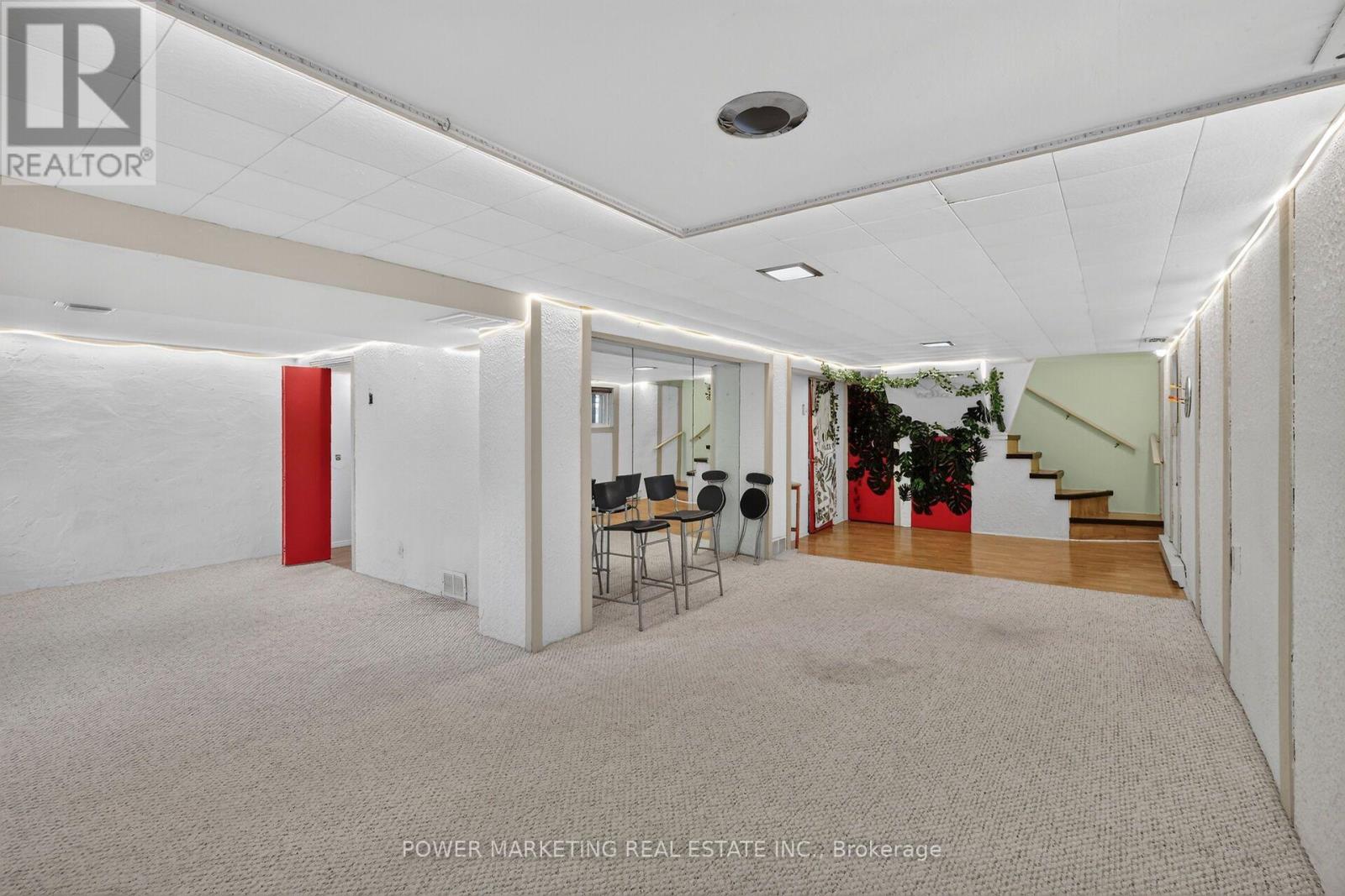 318 SHAKESPEARE STREET - 34