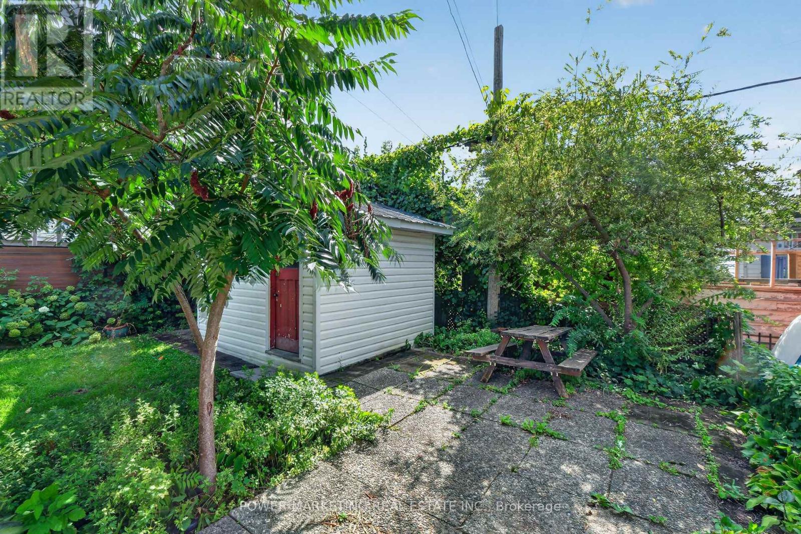318 SHAKESPEARE STREET - 49