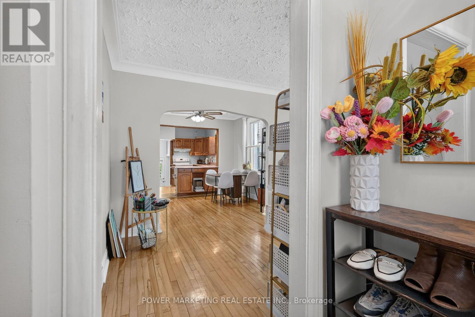 318 SHAKESPEARE STREET - 9
