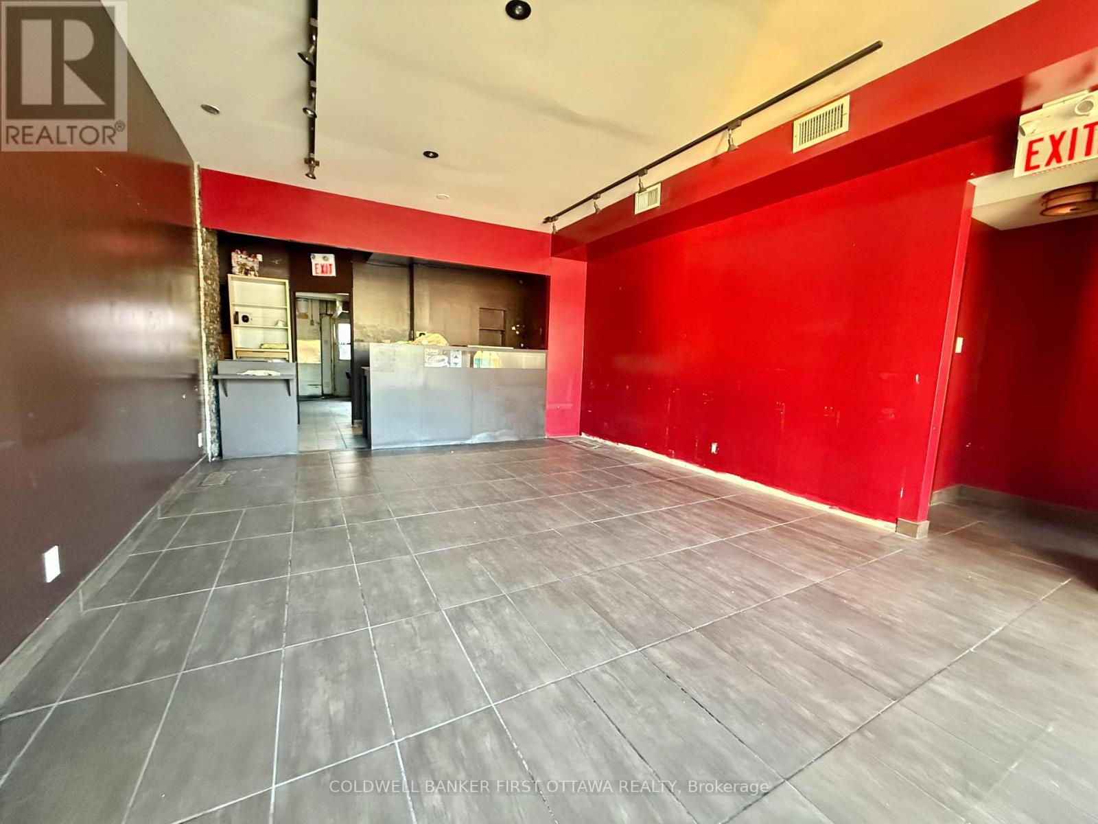 Business for Rent in Ottawa – 690-B SOMERSET STREET W, Ottawa – MLS# X13775734 - Image 11