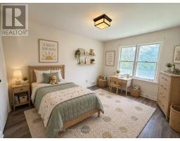 Kitchen - 119 Caribou Road, Toronto, ON M5N2B1 Photo 6