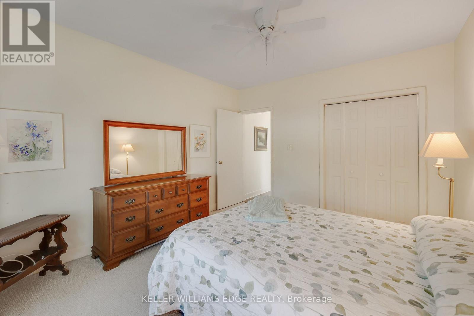 #9 824 BRANT STREET - 22