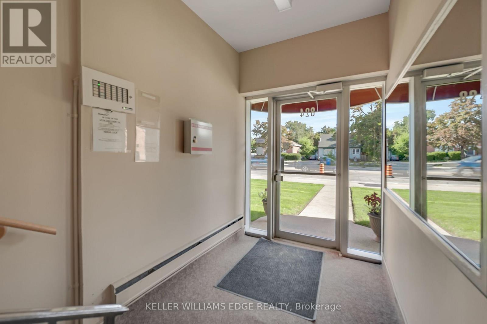 #9 824 BRANT STREET - 5
