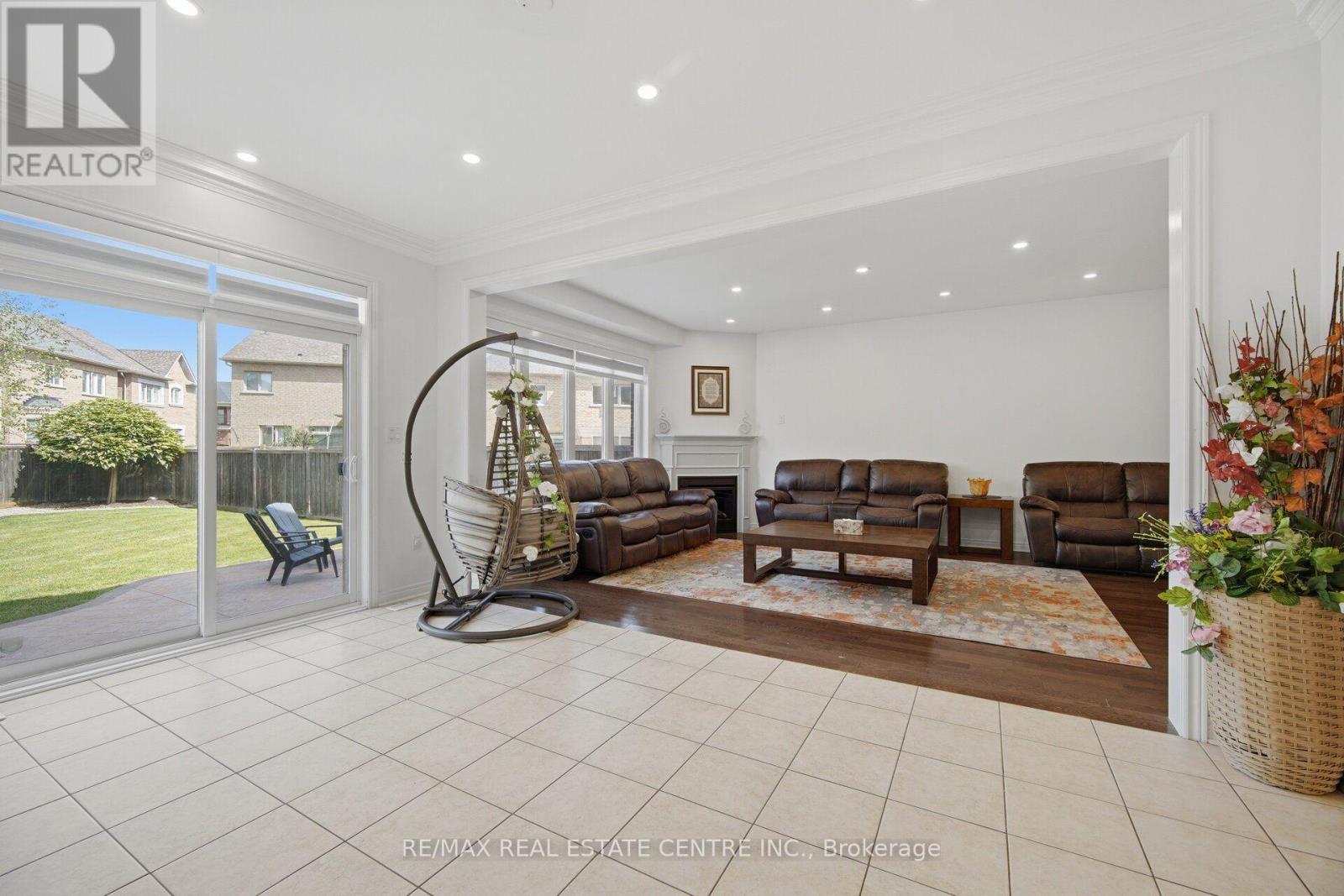 13 GOODSWAY TRAIL - 17