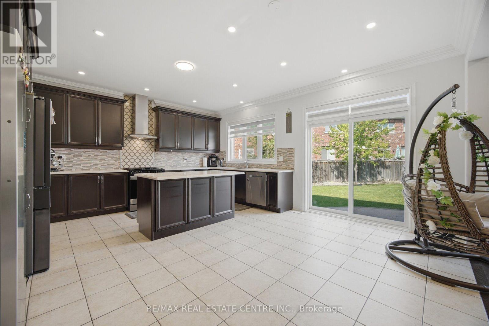 13 GOODSWAY TRAIL - 8