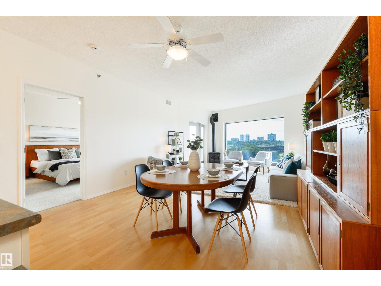#402 9708 110 ST NW - 17
