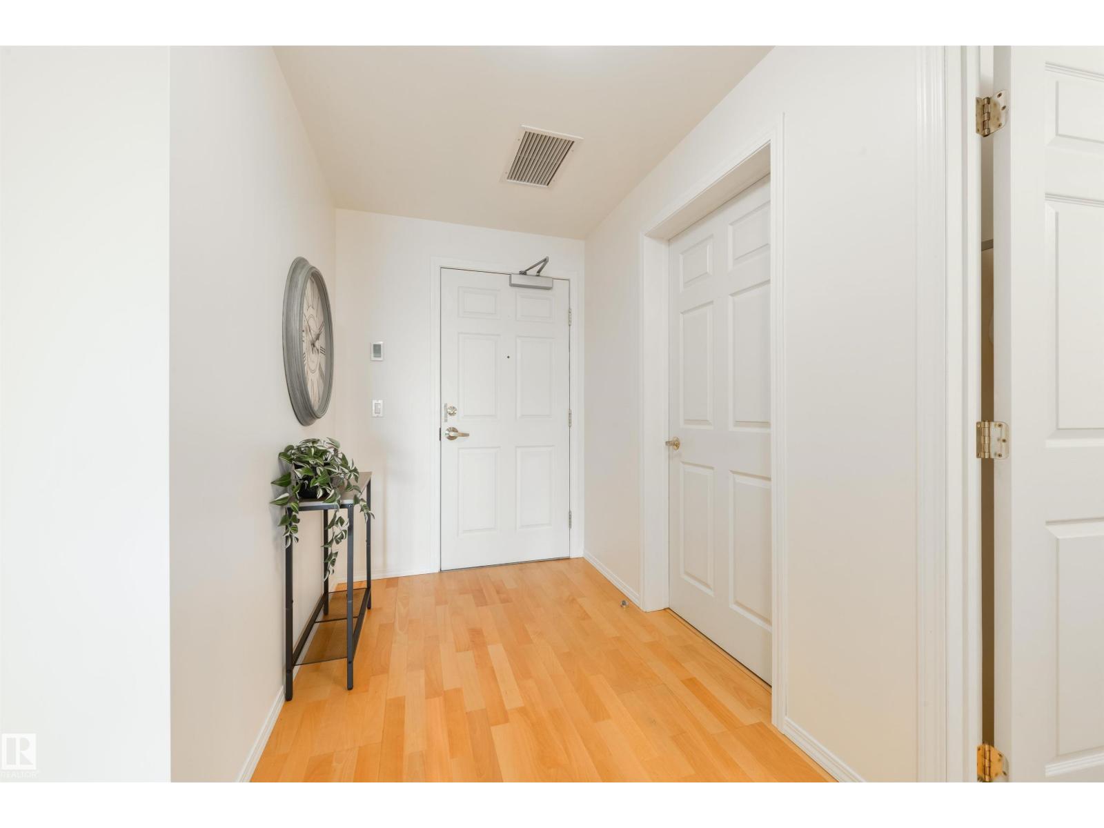 #402 9708 110 ST NW - 30