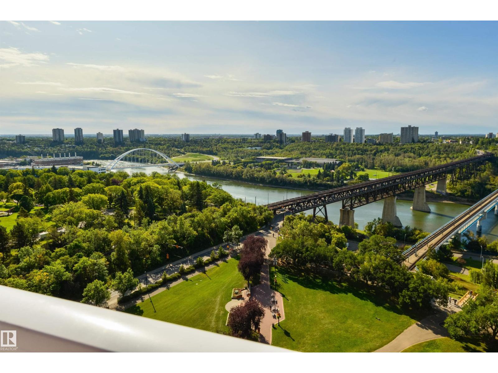 #402 9708 110 ST NW - 36