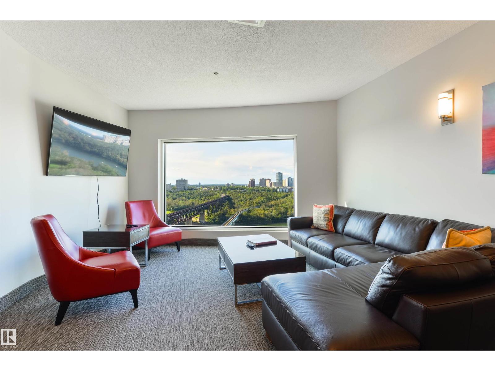 #402 9708 110 ST NW - 38