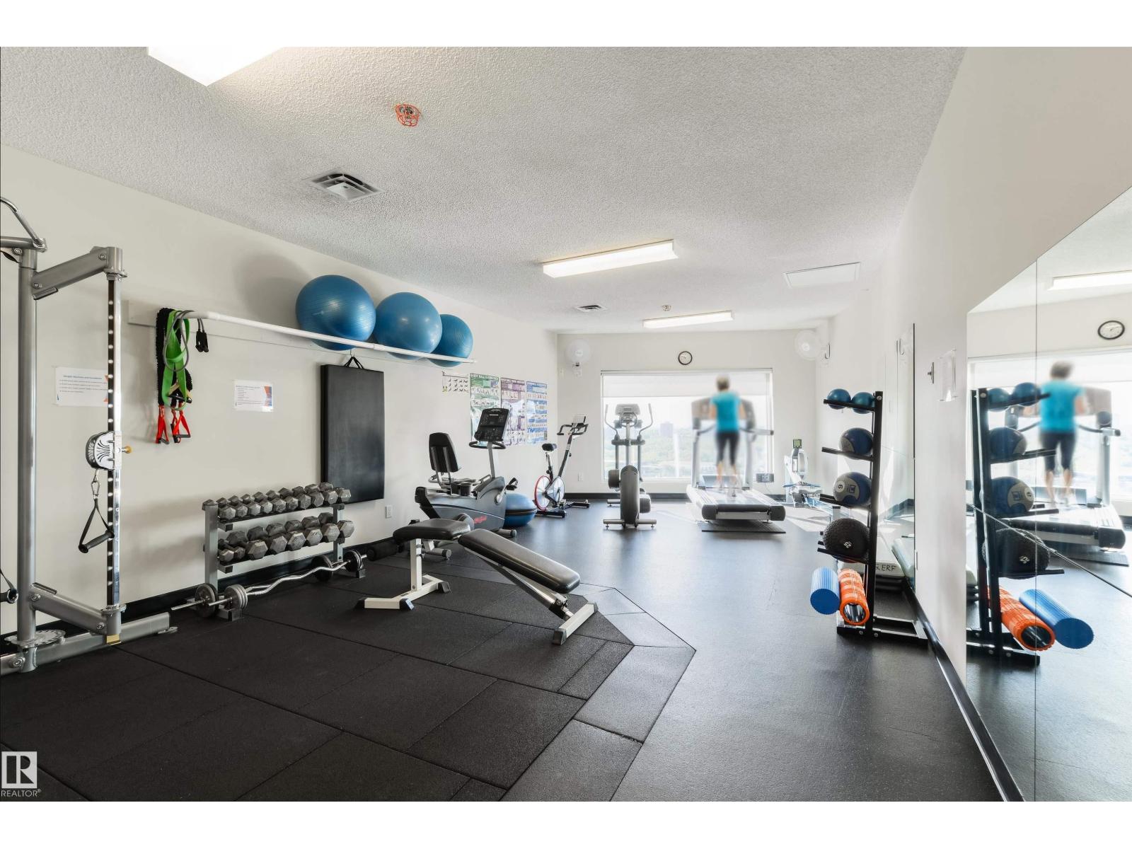 #402 9708 110 ST NW - 39