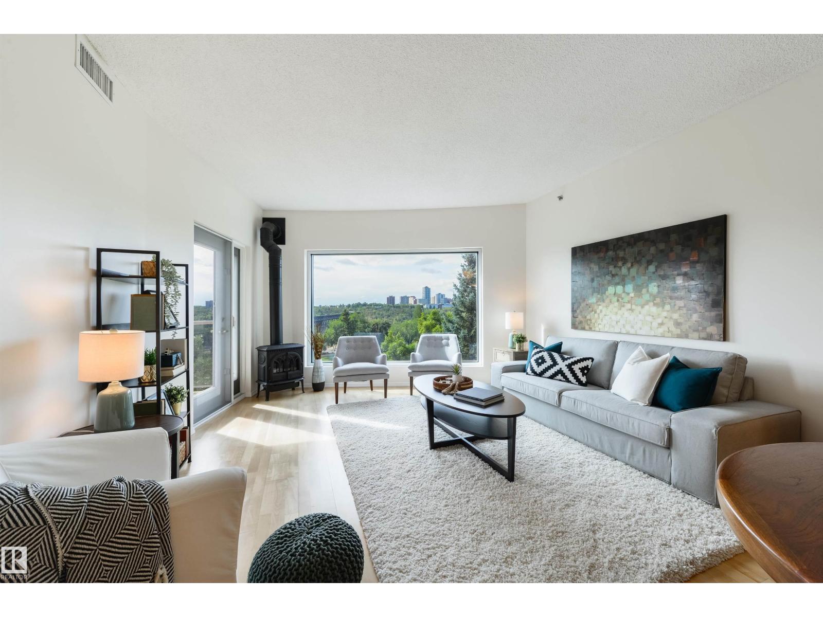 #402 9708 110 ST NW - 4