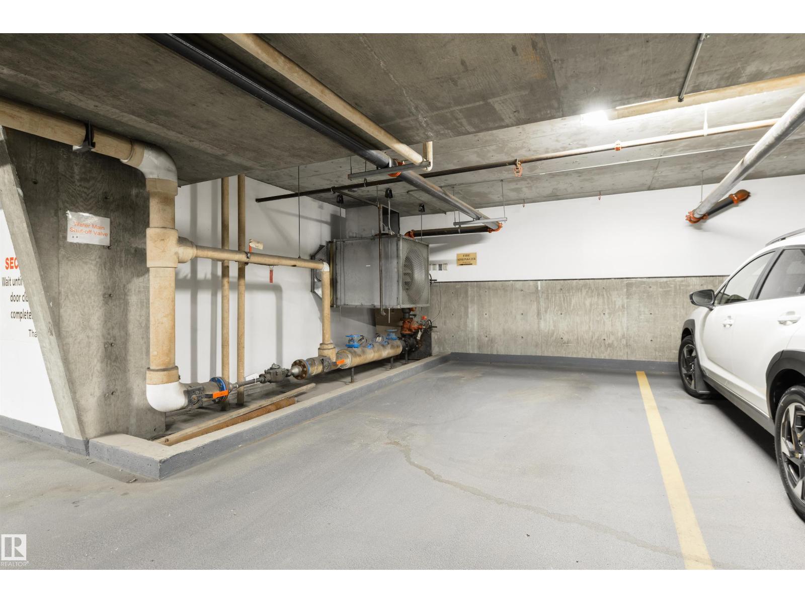 #402 9708 110 ST NW - 41