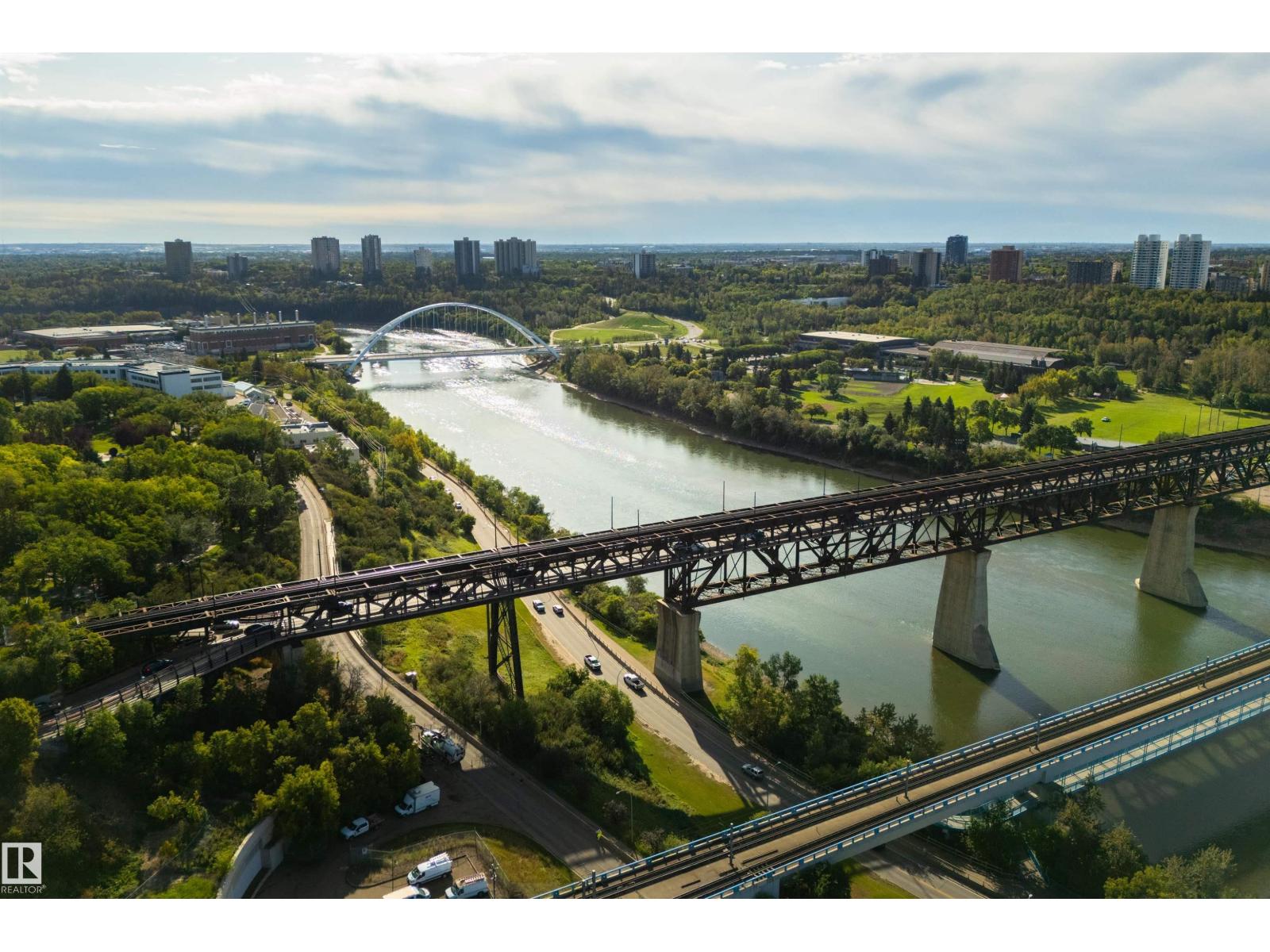#402 9708 110 ST NW - 48